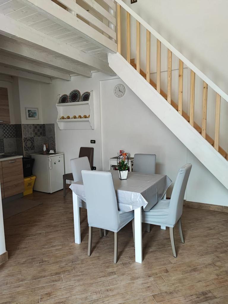 Appartamento Greta Viola House Squinzano Esterno foto